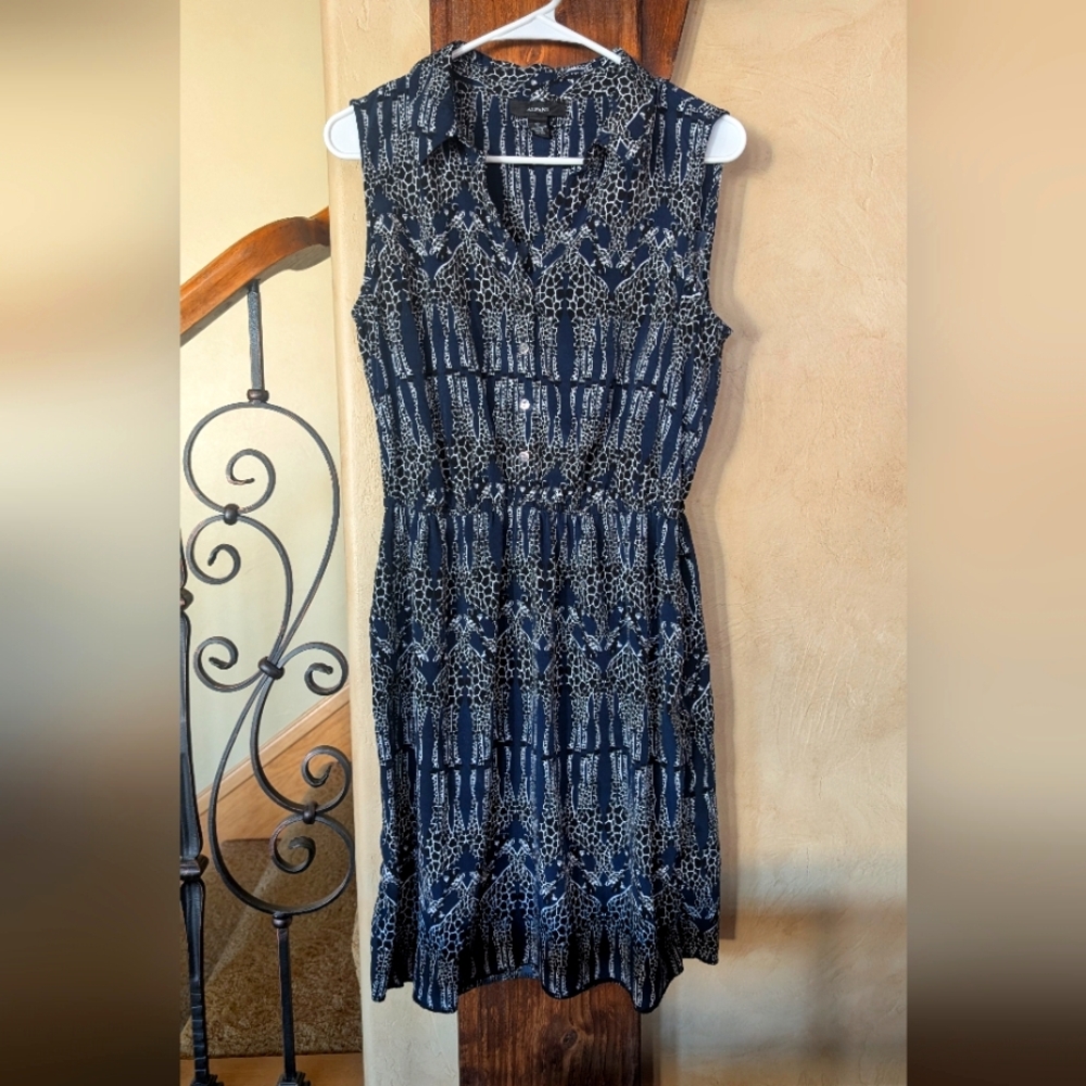 Navy Blue Giraffe Patterned Sleeveless Dress